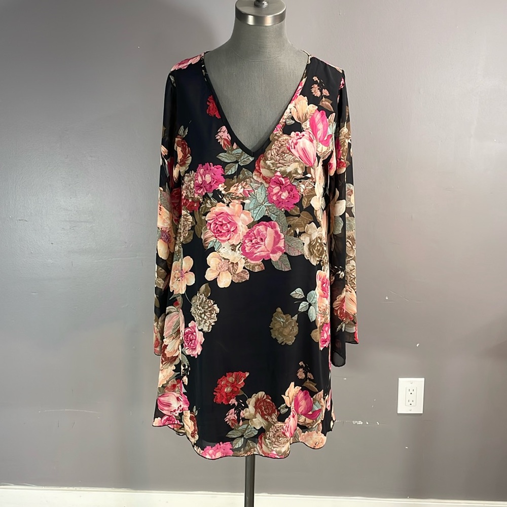 Size Large floral swing dress with beautiful chiffon bell.  Body lined. USA